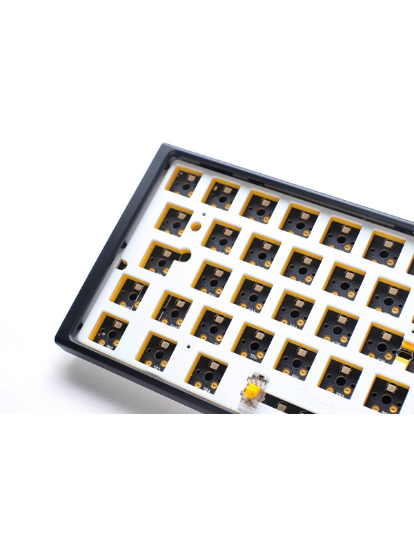 Ducky One Classic Mini Rgb Barebone Iso Switches Keycaps Gaming Tastatur Grå - Ducky Gaming  - 4711394385814